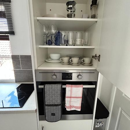1St Floor Flat In Mews Apartment Кесингленд Екстериор снимка